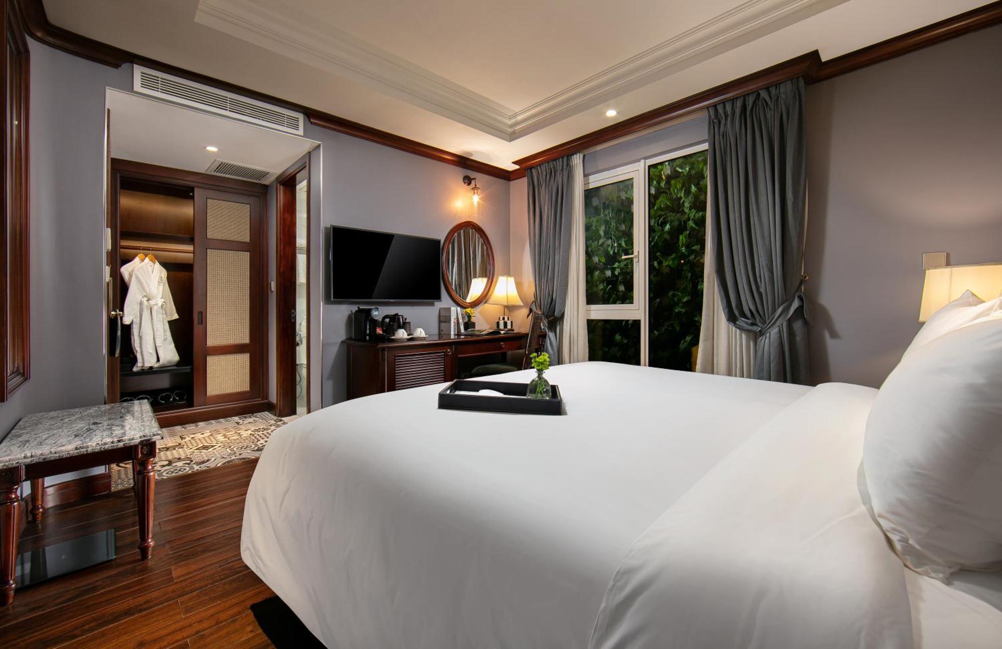 La Sinfonia Majesty Hotel And Spa Hanoi Exterior photo