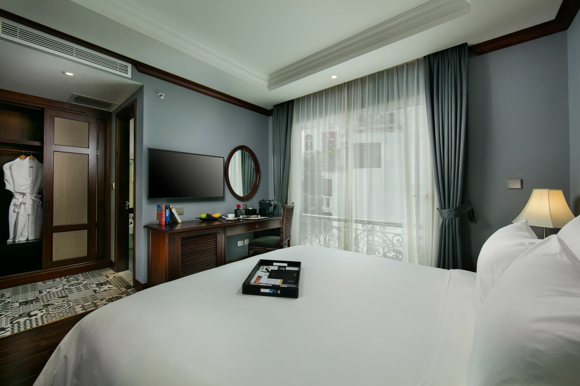 La Sinfonia Majesty Hotel And Spa Hanoi Exterior photo